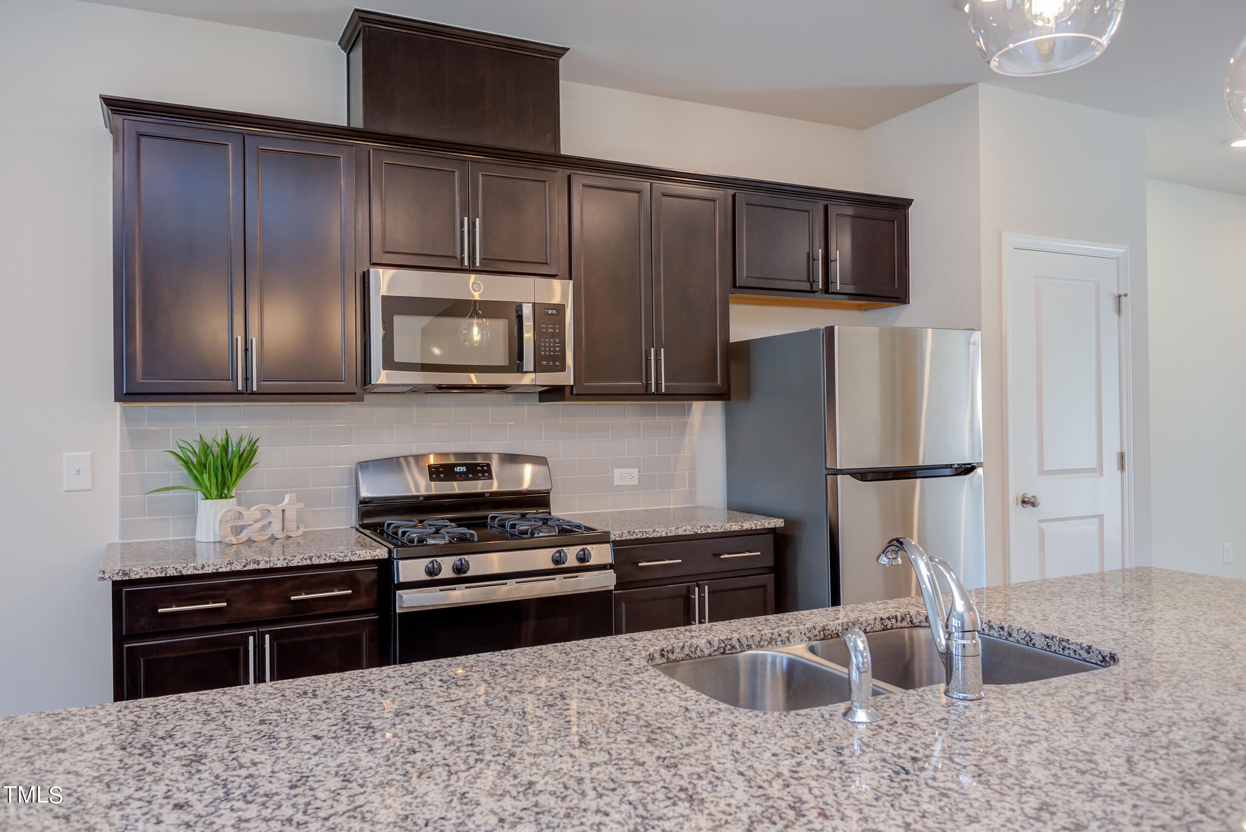 4954 Southern Magnolia Drive