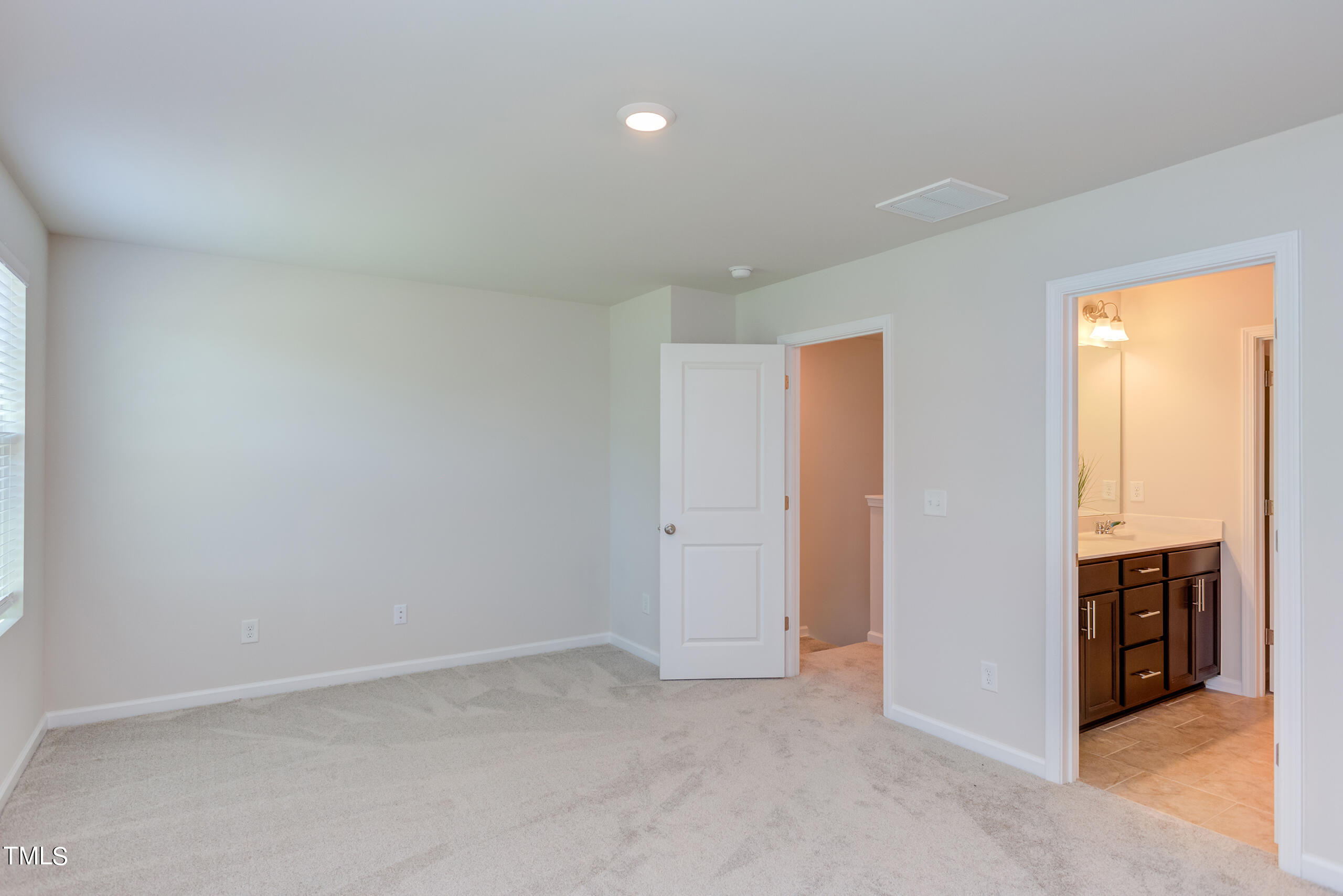 4954 Southern Magnolia Drive