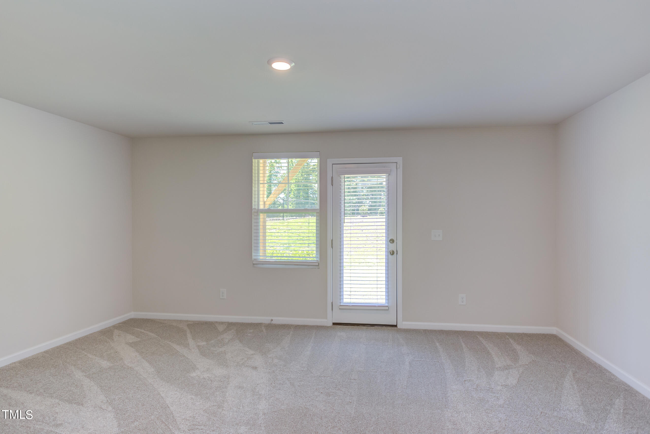 4954 Southern Magnolia Drive