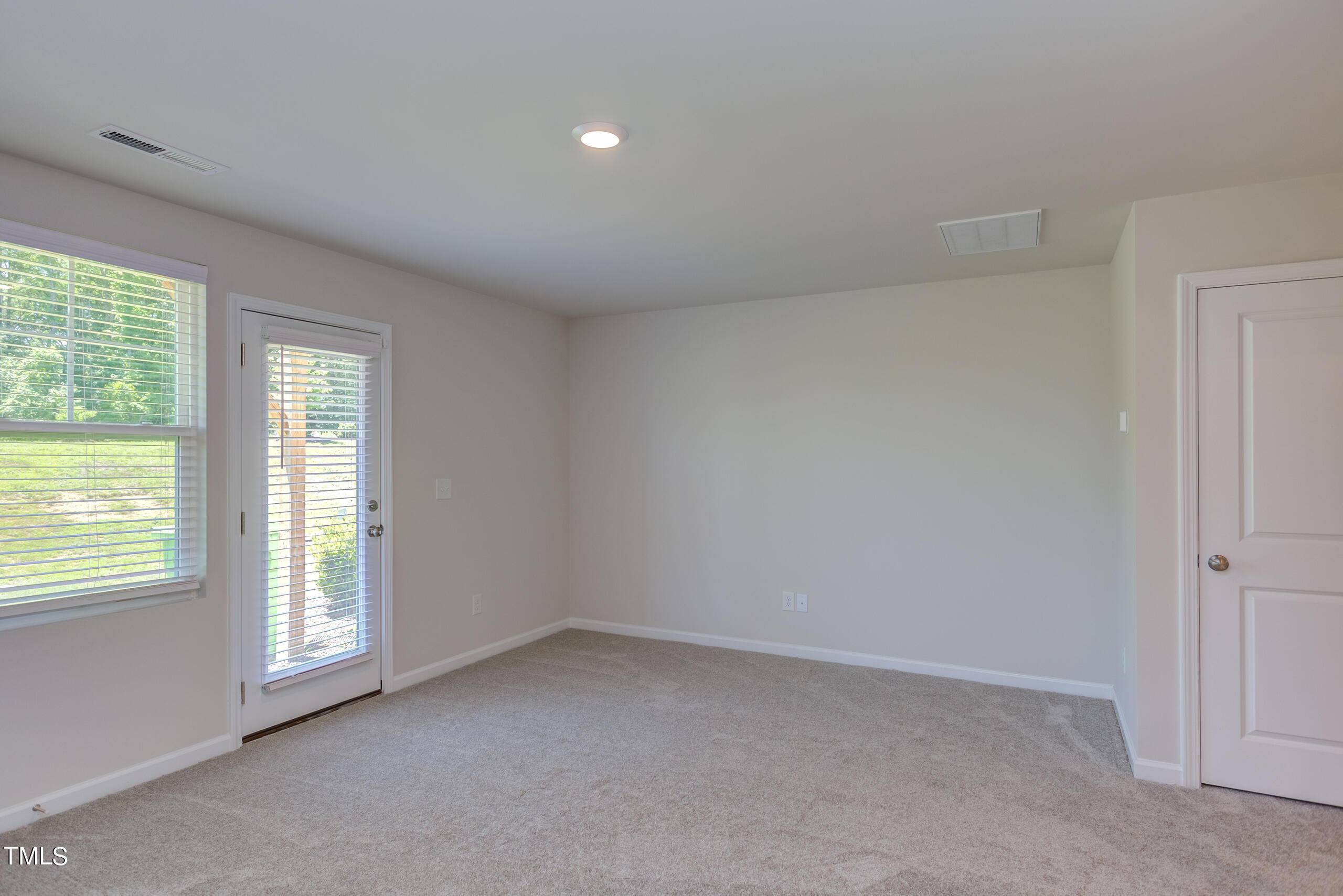 4954 Southern Magnolia Drive