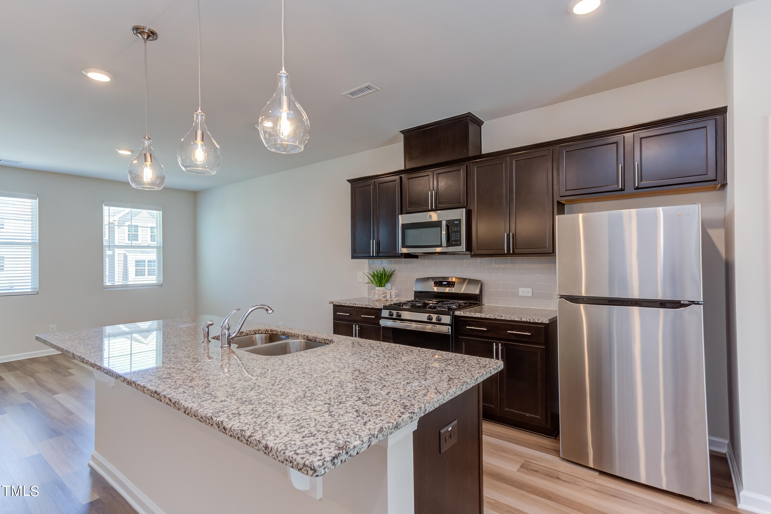 4954 Southern Magnolia Drive