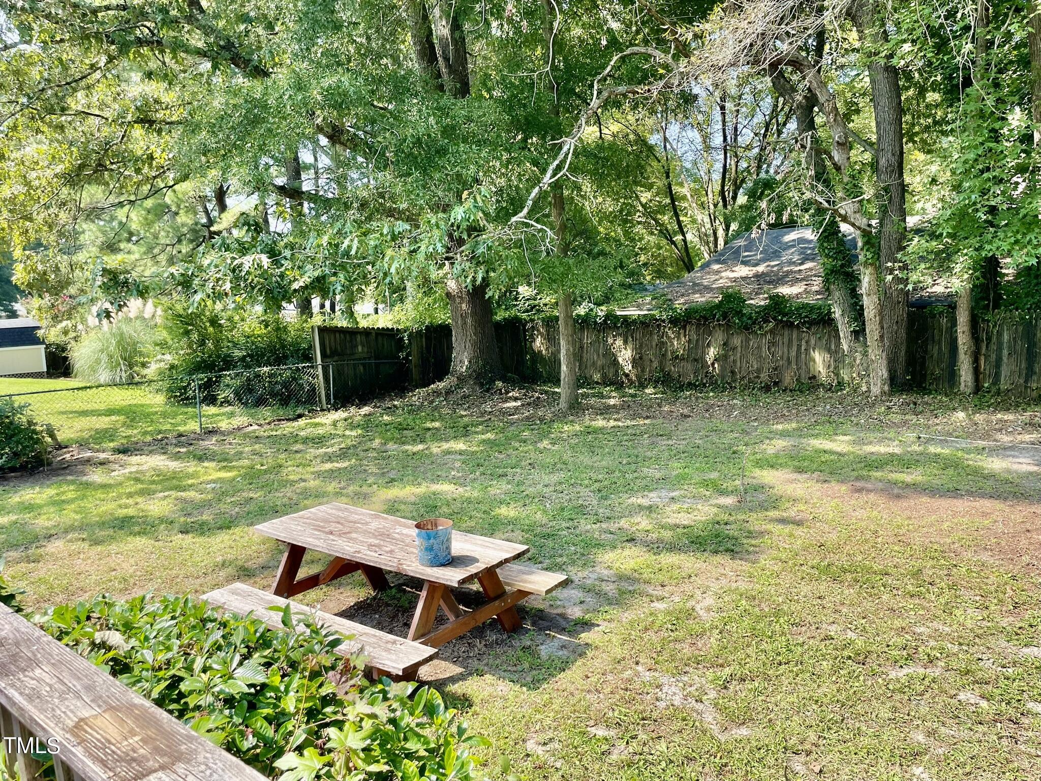 625 Yates Place