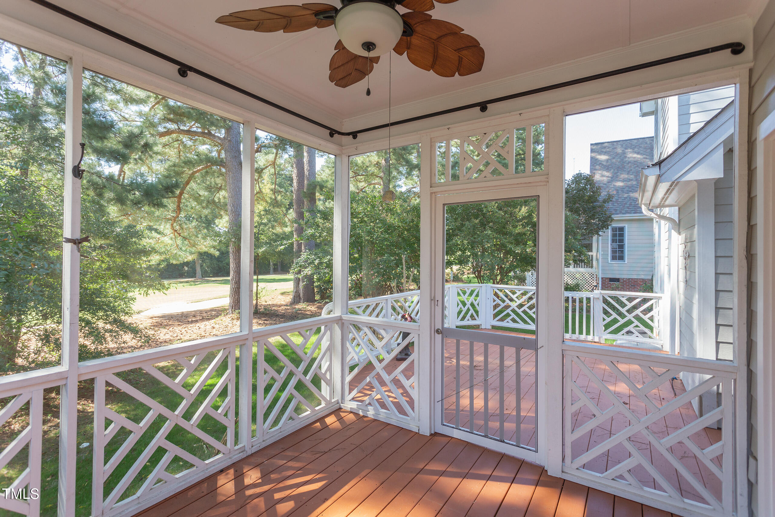 1015 Loch Lomond Drive