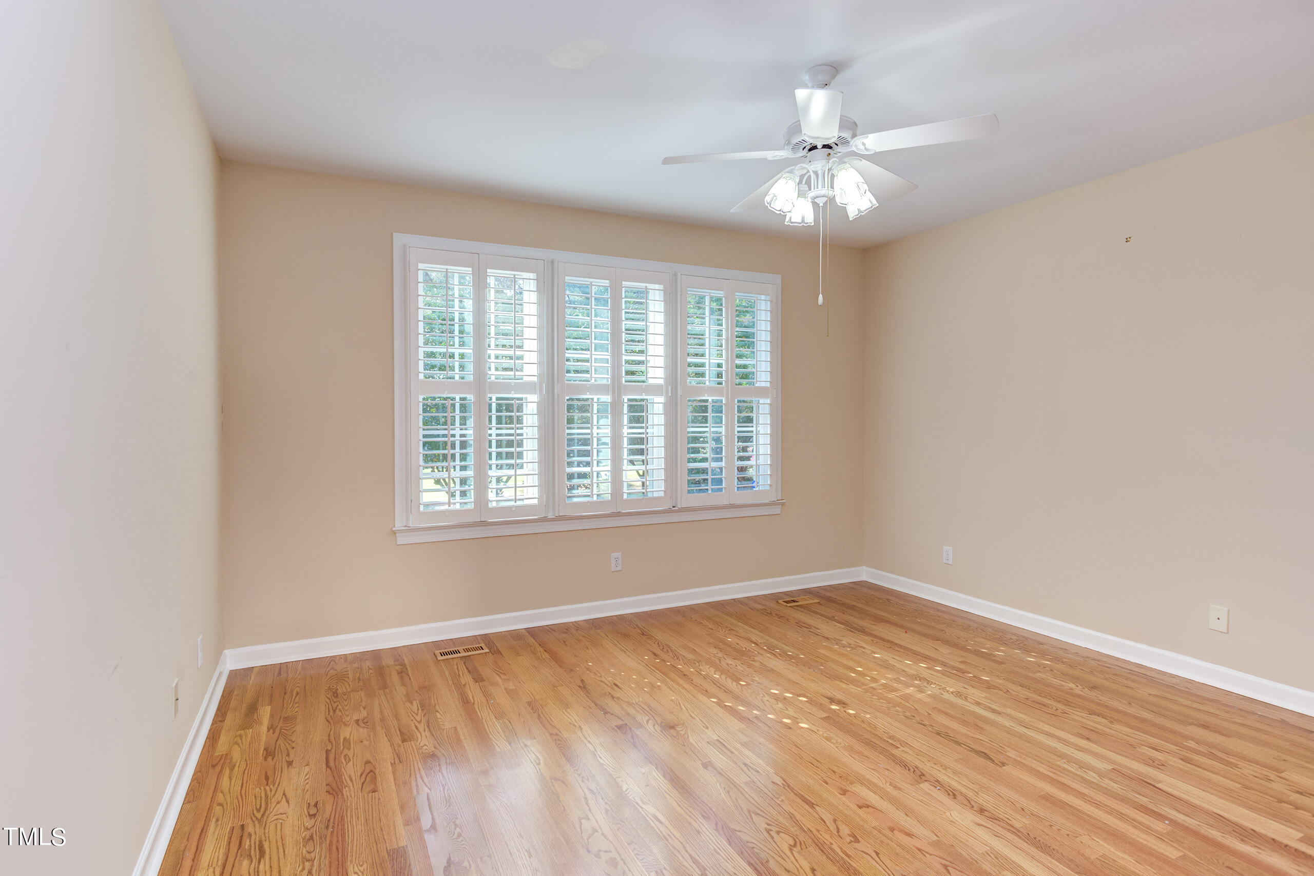 1015 Loch Lomond Drive