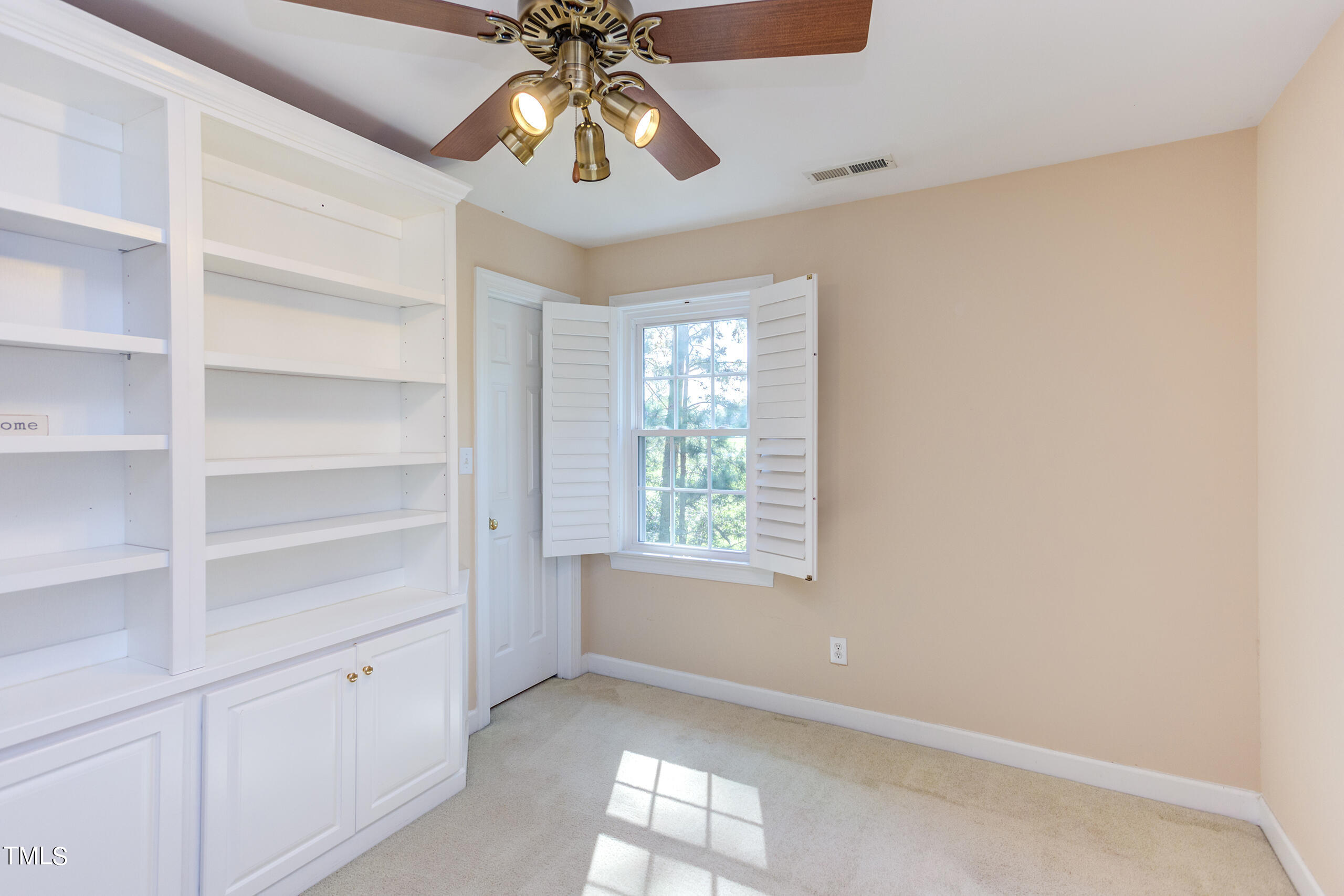 1015 Loch Lomond Drive