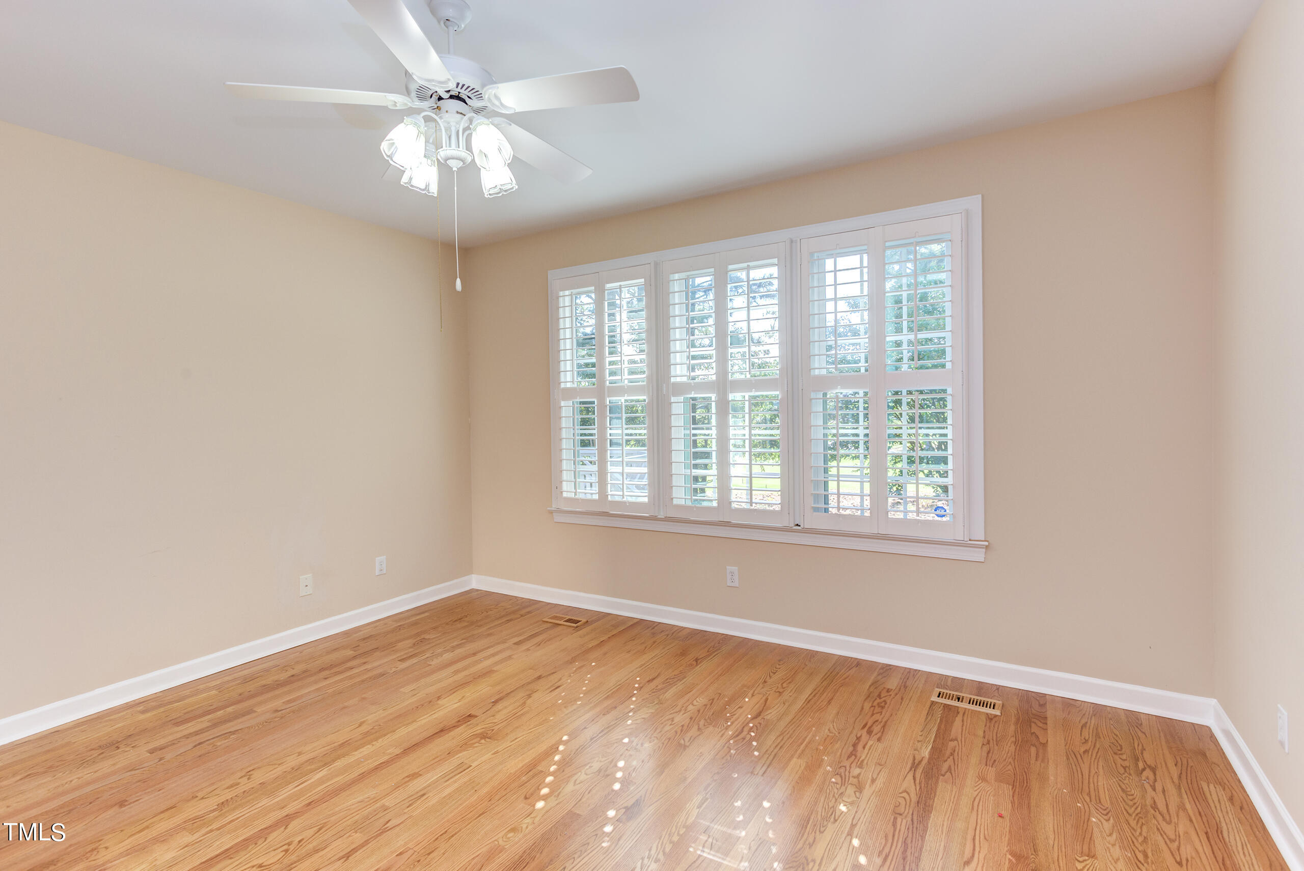 1015 Loch Lomond Drive