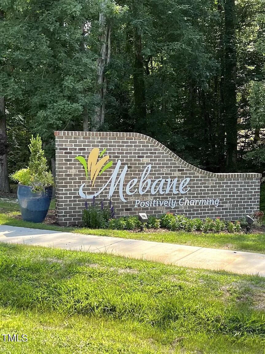 1044 Fairhaven Drive # 100