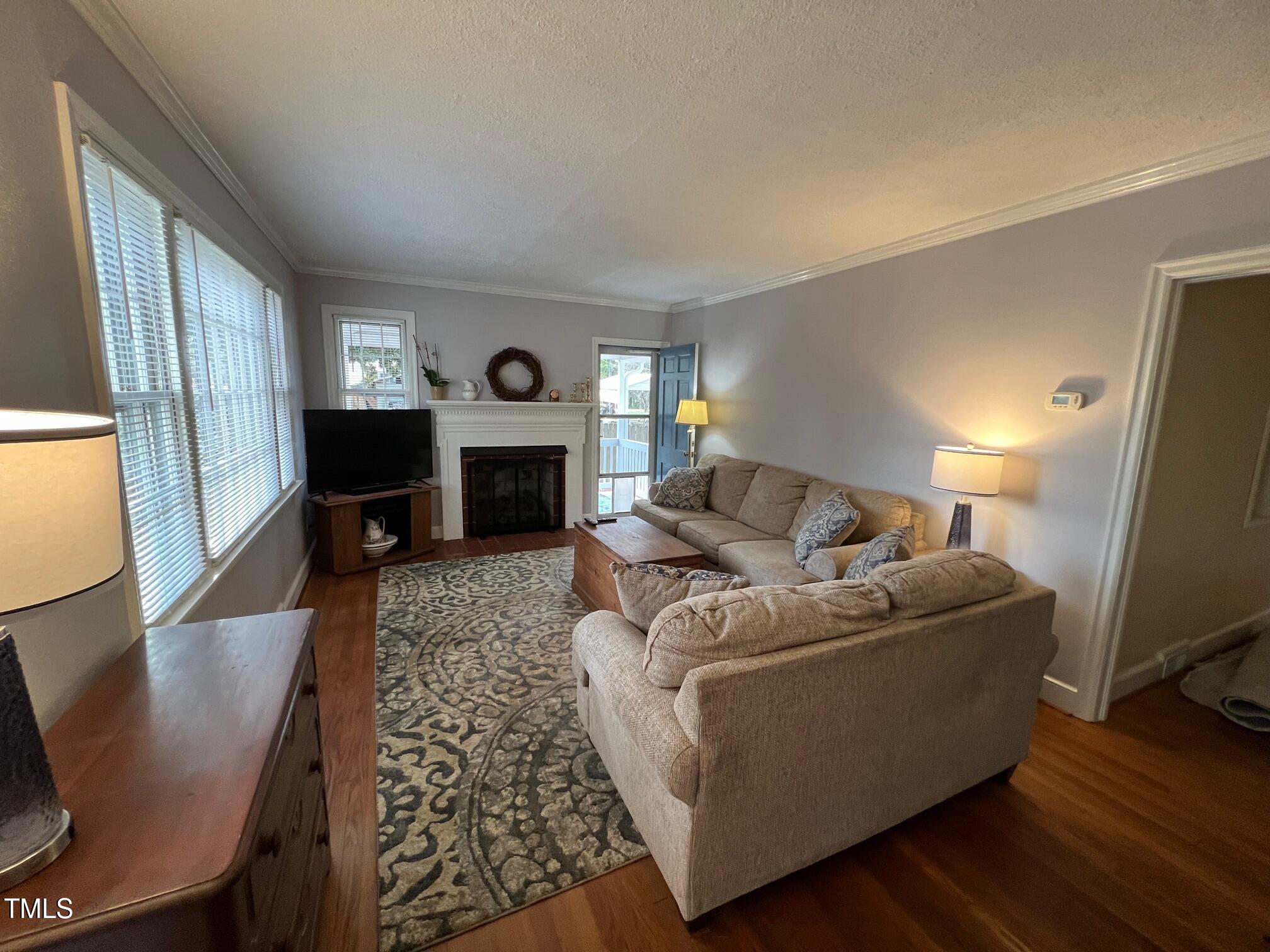 2412 Oxford Road