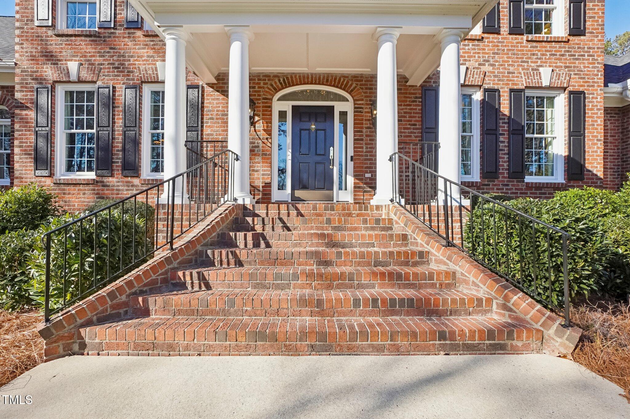 302 Champions Point Way