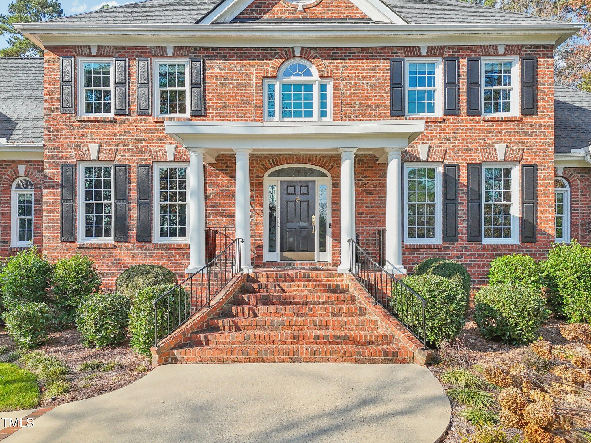 302 Champions Point Way