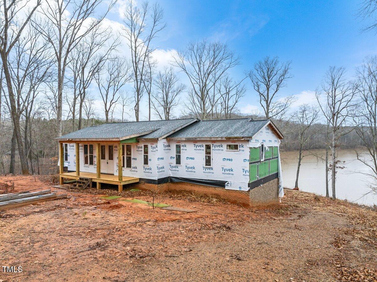 1689 Peninsula Lane