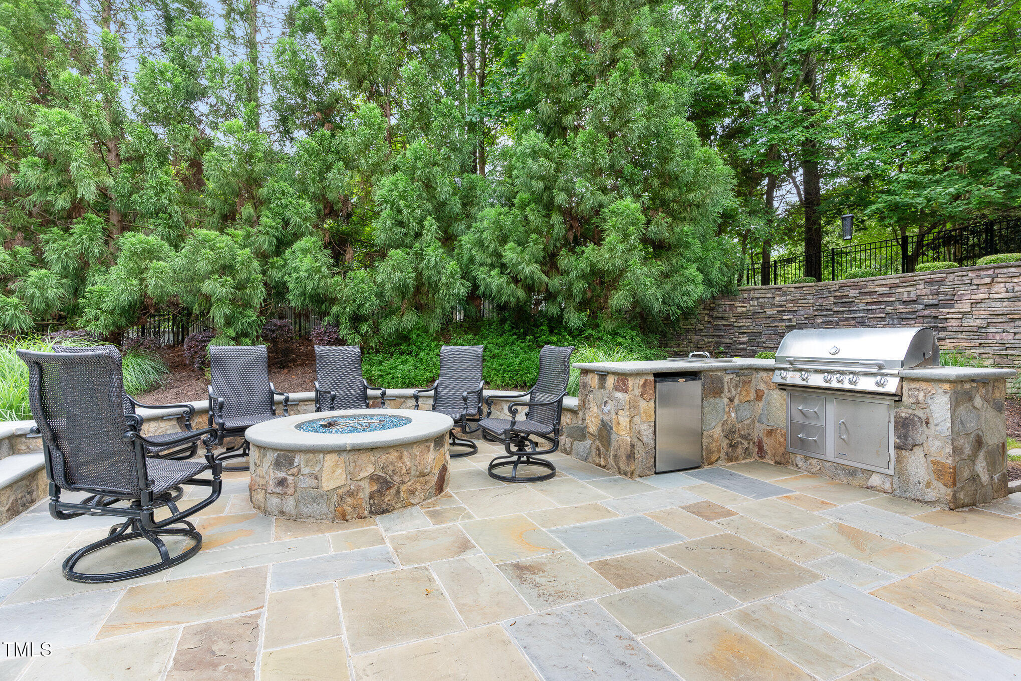 1801 Oatlands Court