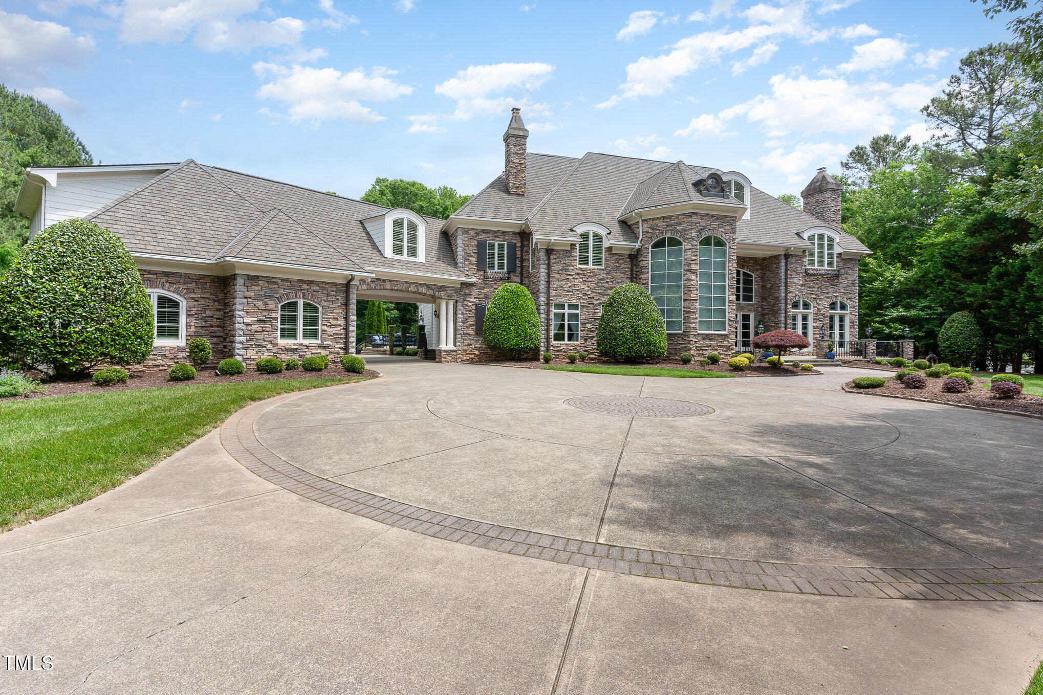 1801 Oatlands Court