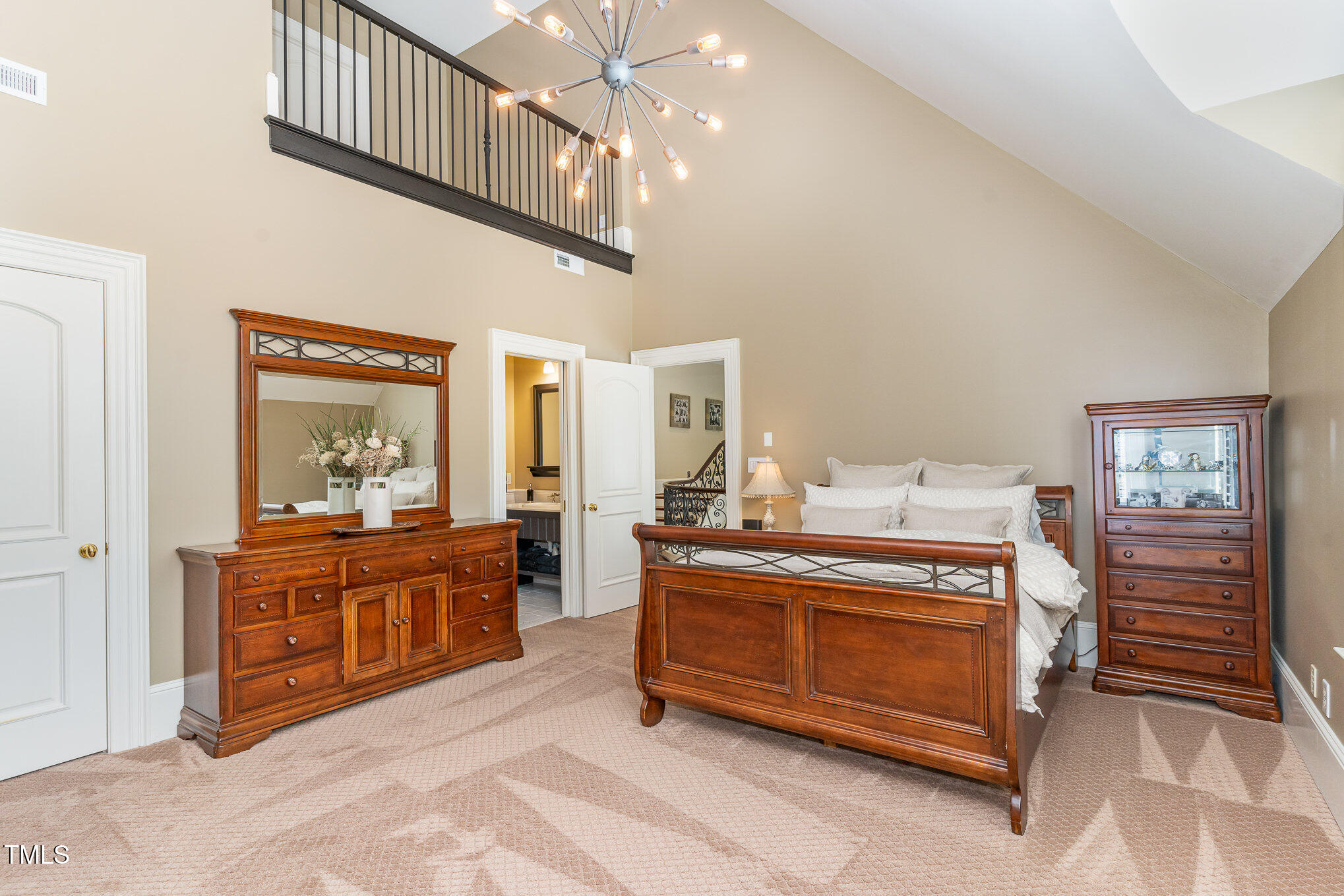 1801 Oatlands Court