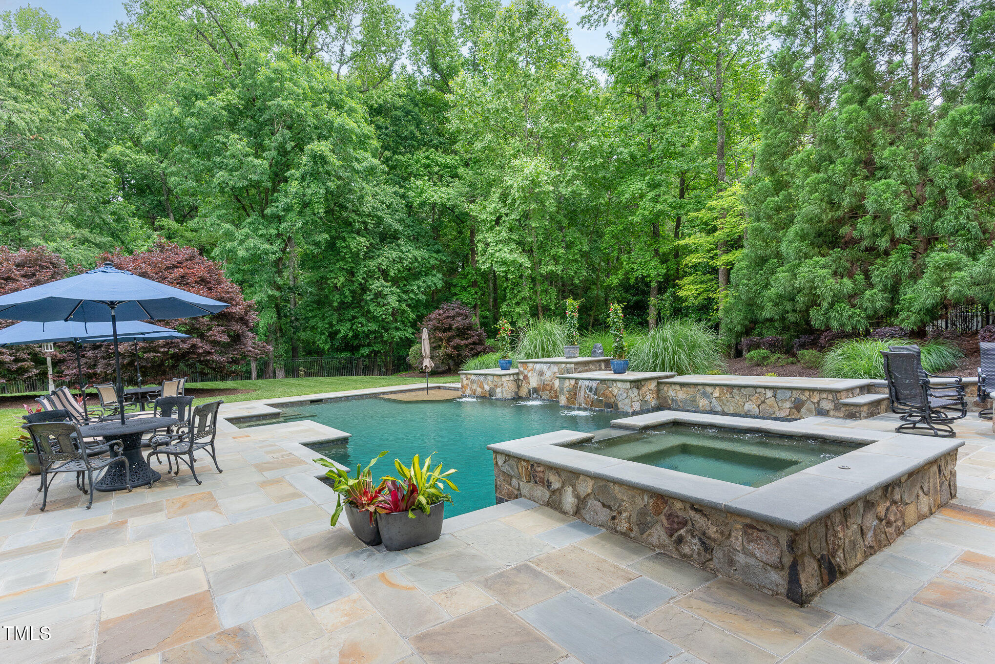 1801 Oatlands Court