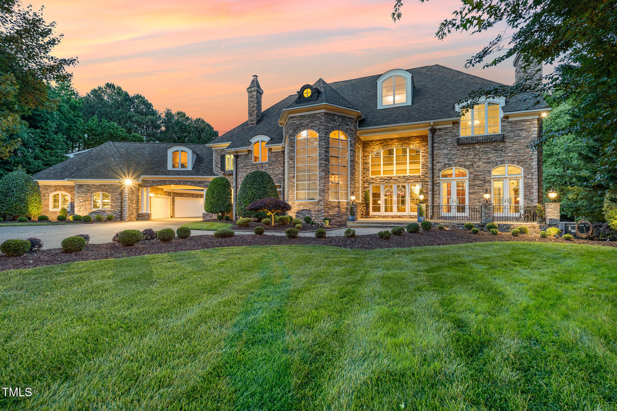 1801 Oatlands Court