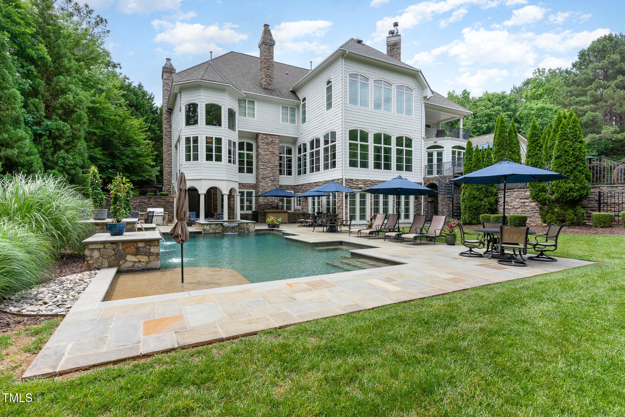 1801 Oatlands Court