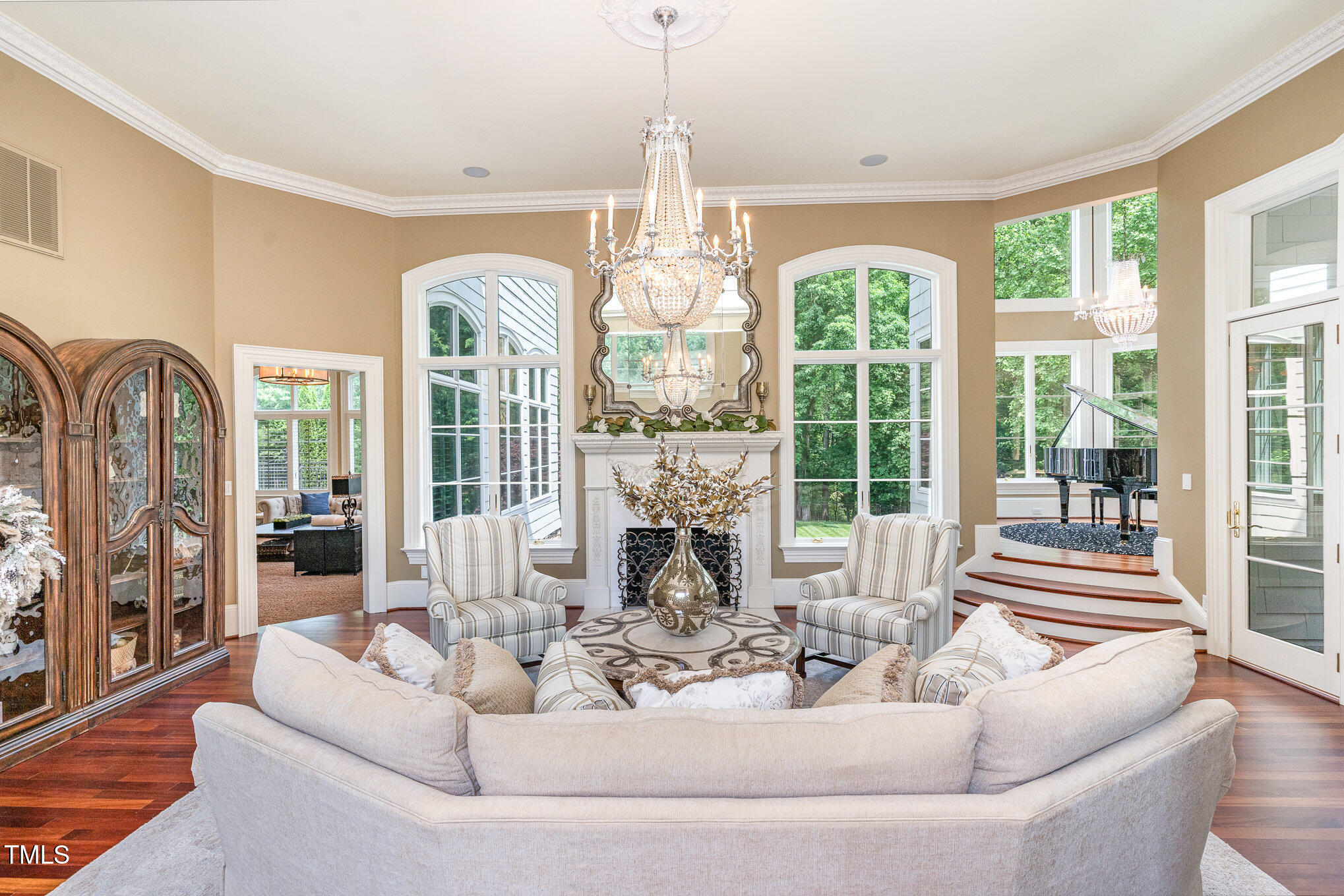 1801 Oatlands Court