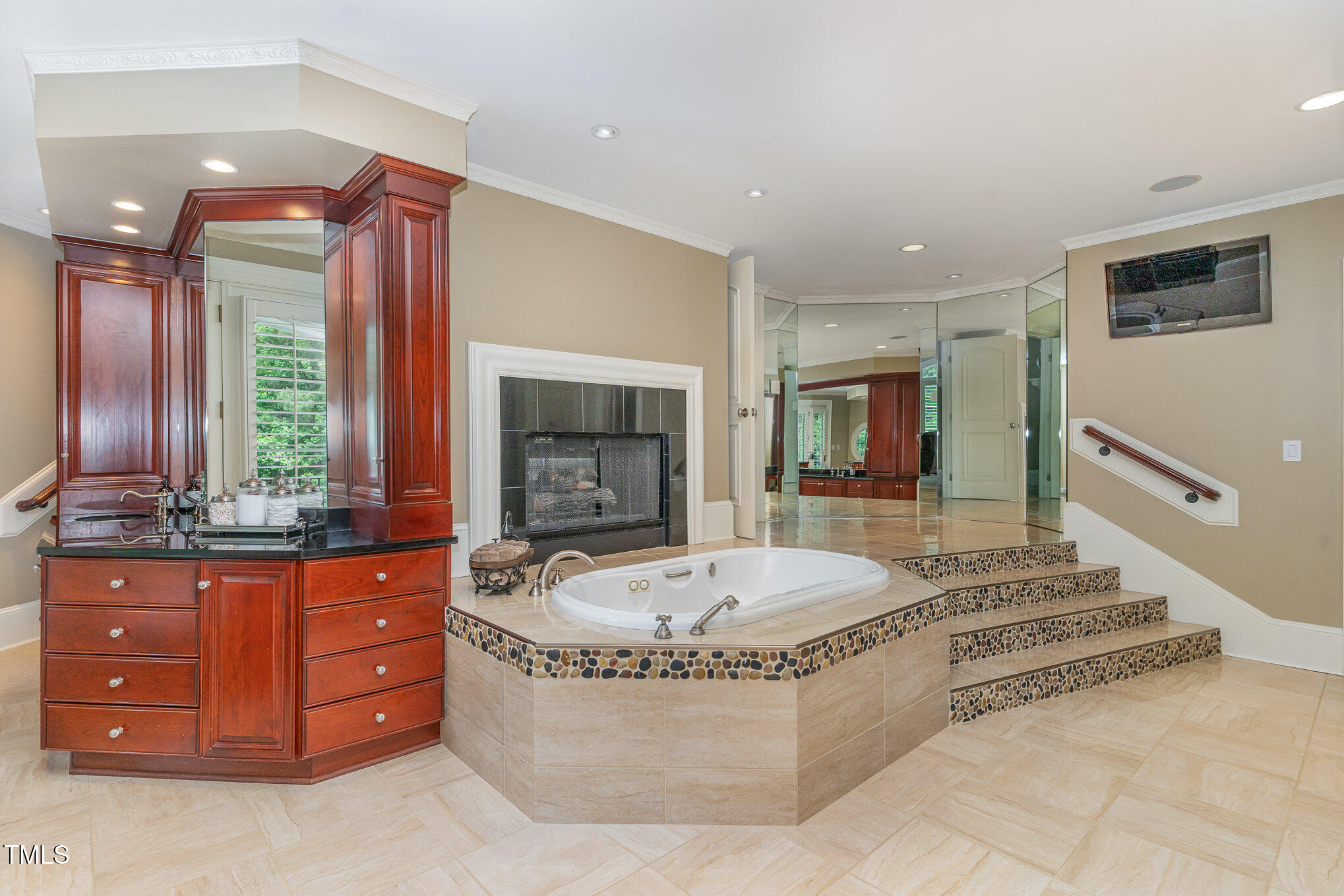 1801 Oatlands Court