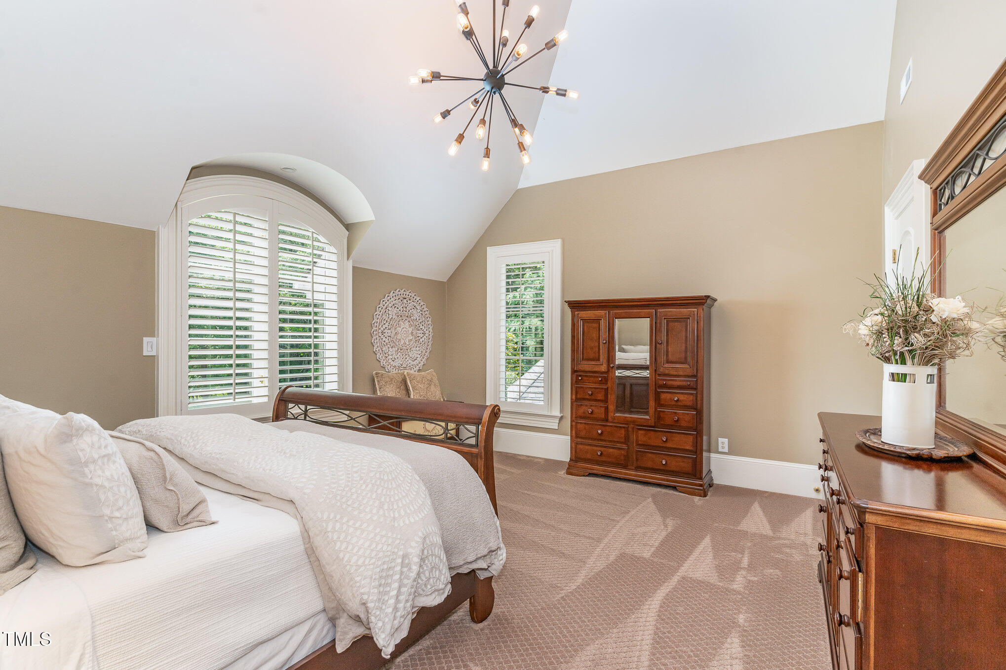 1801 Oatlands Court