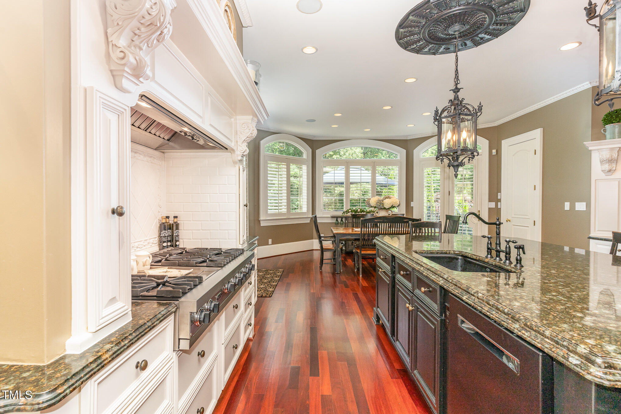 1801 Oatlands Court