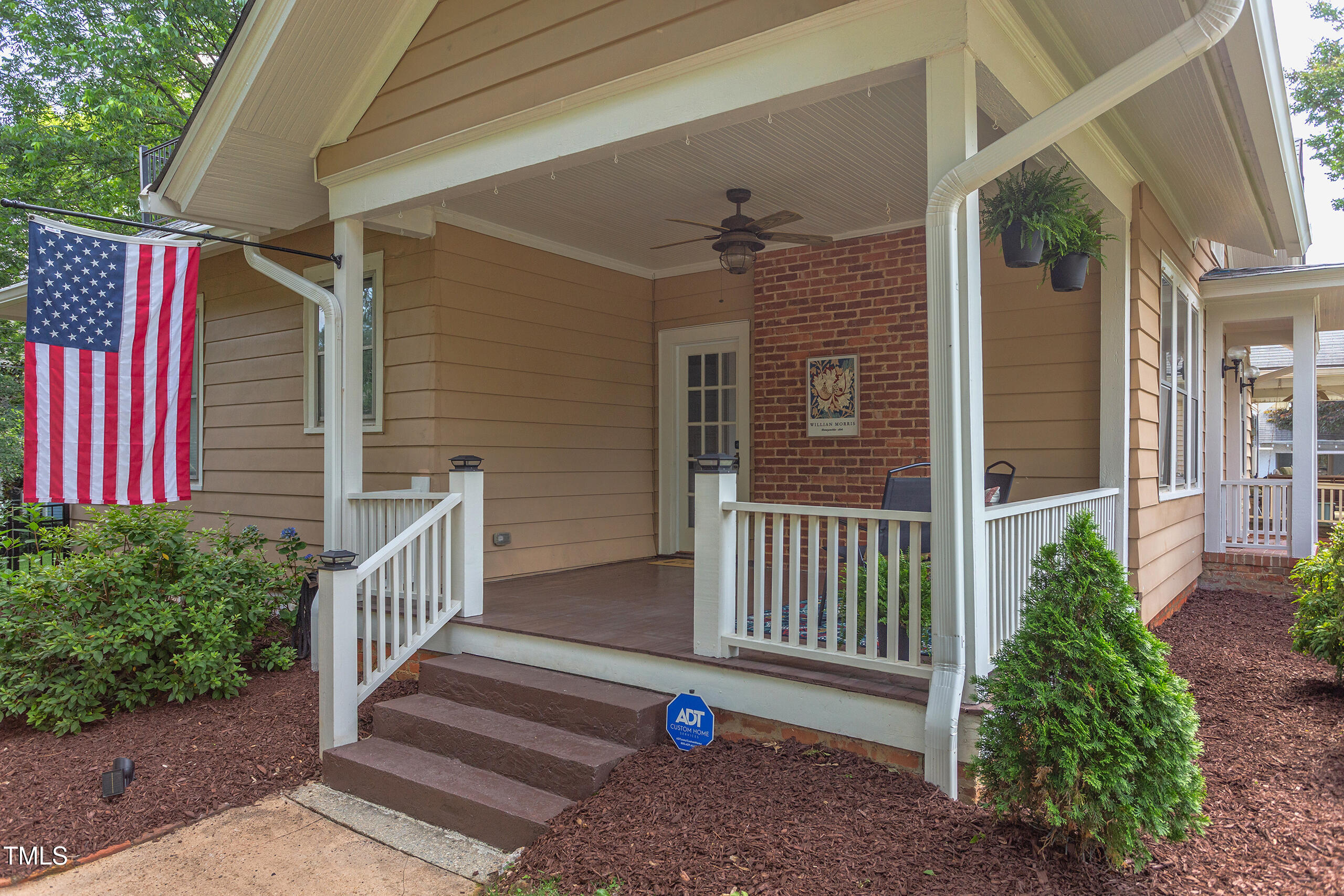 601 E Franklin Street