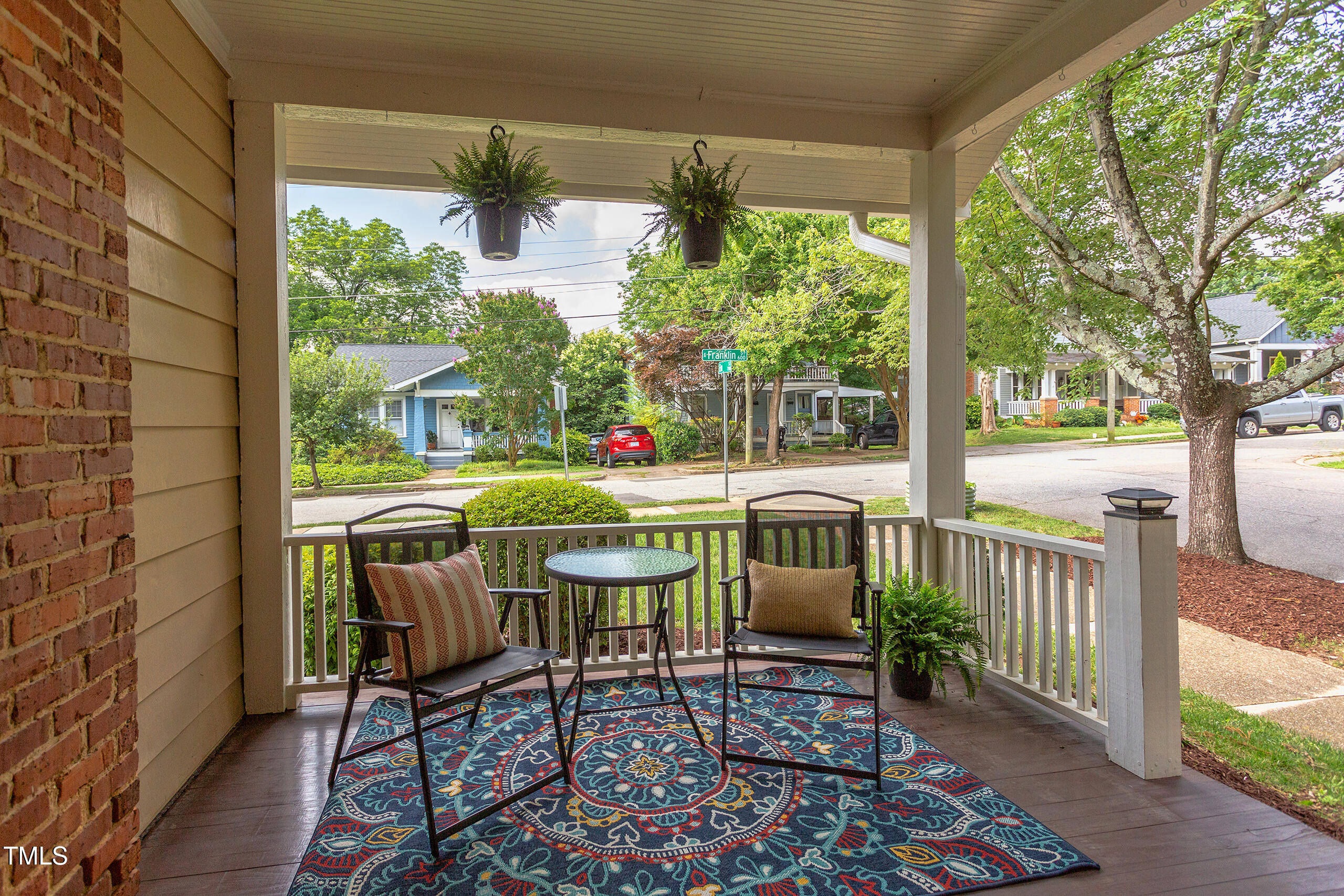 601 E Franklin Street