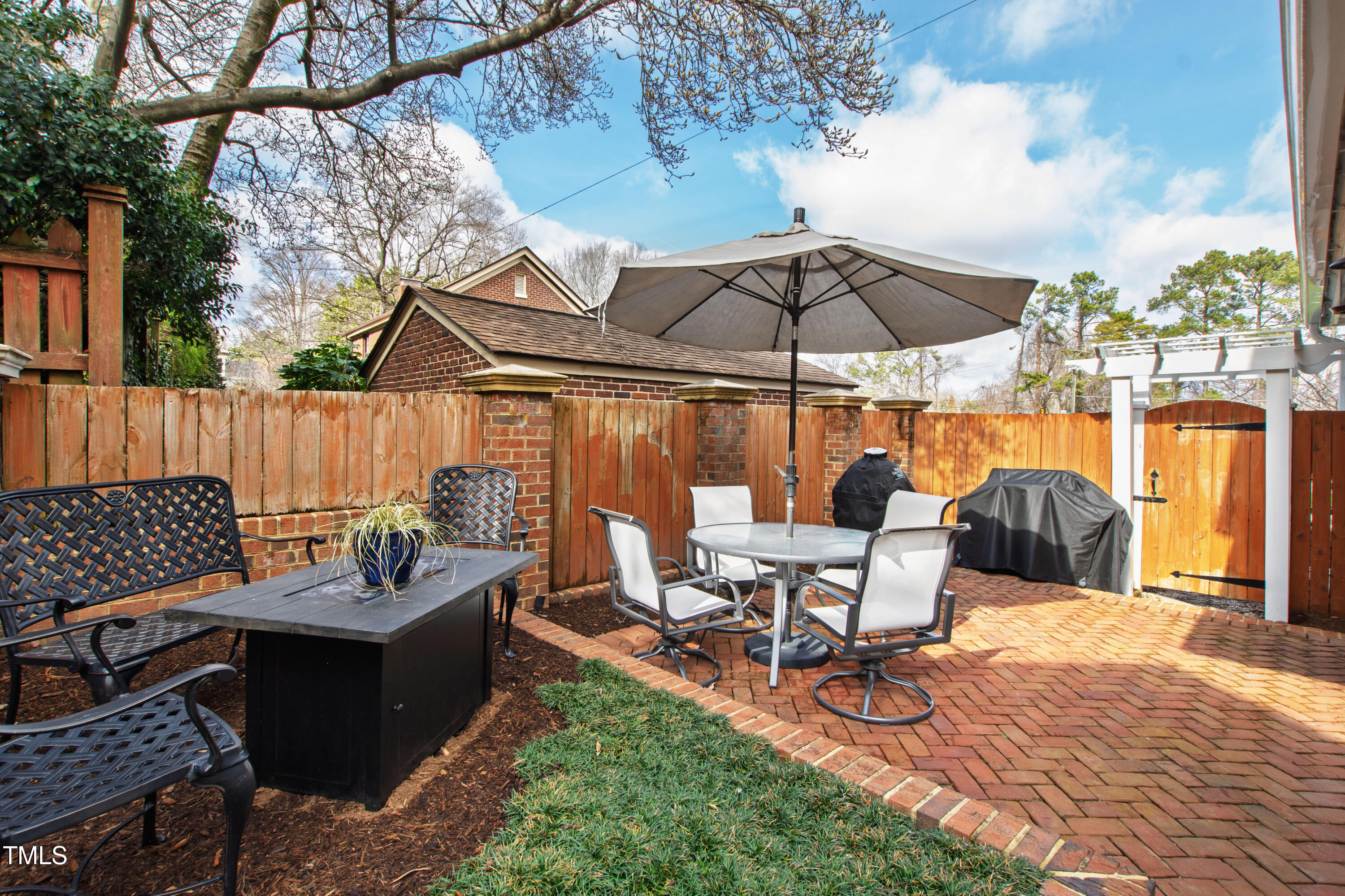 2147 Wake Drive