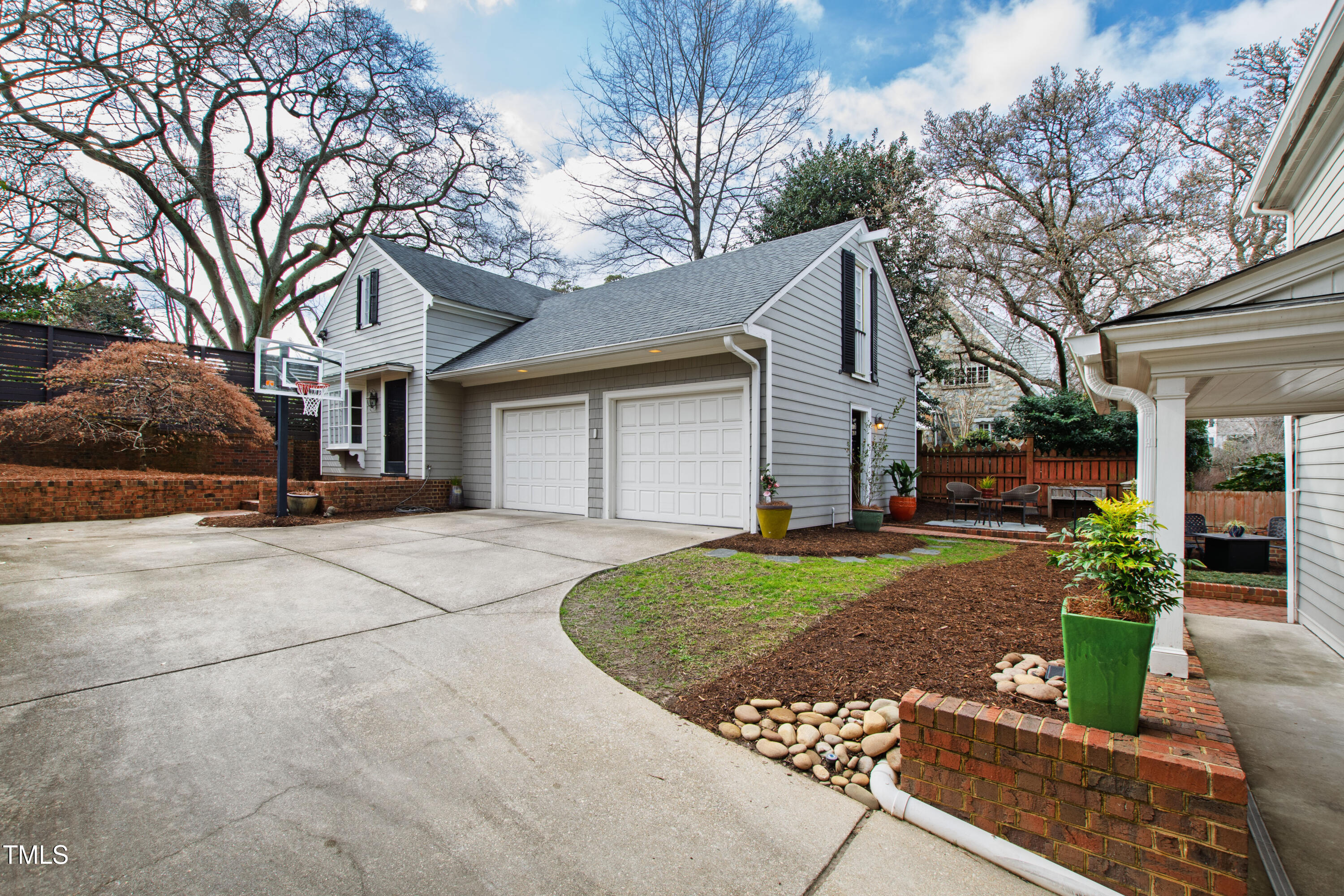 2147 Wake Drive