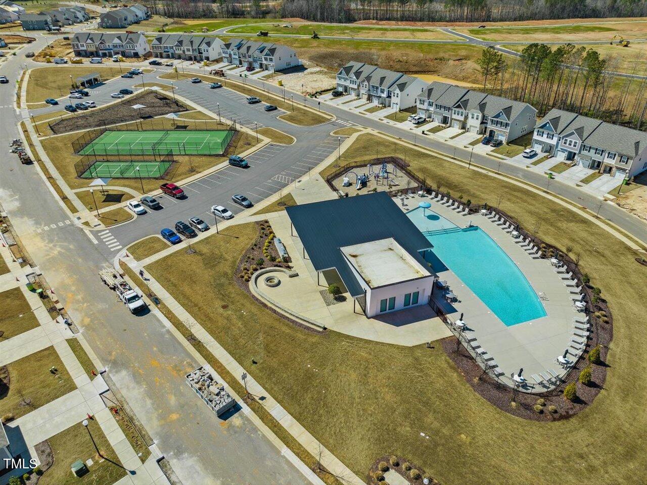 1004 Bolton Pointe Drive