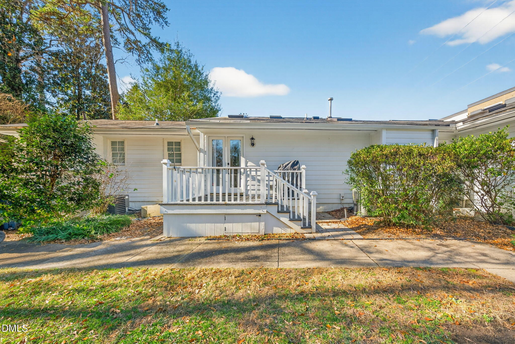 1901 Clark Avenue # 105