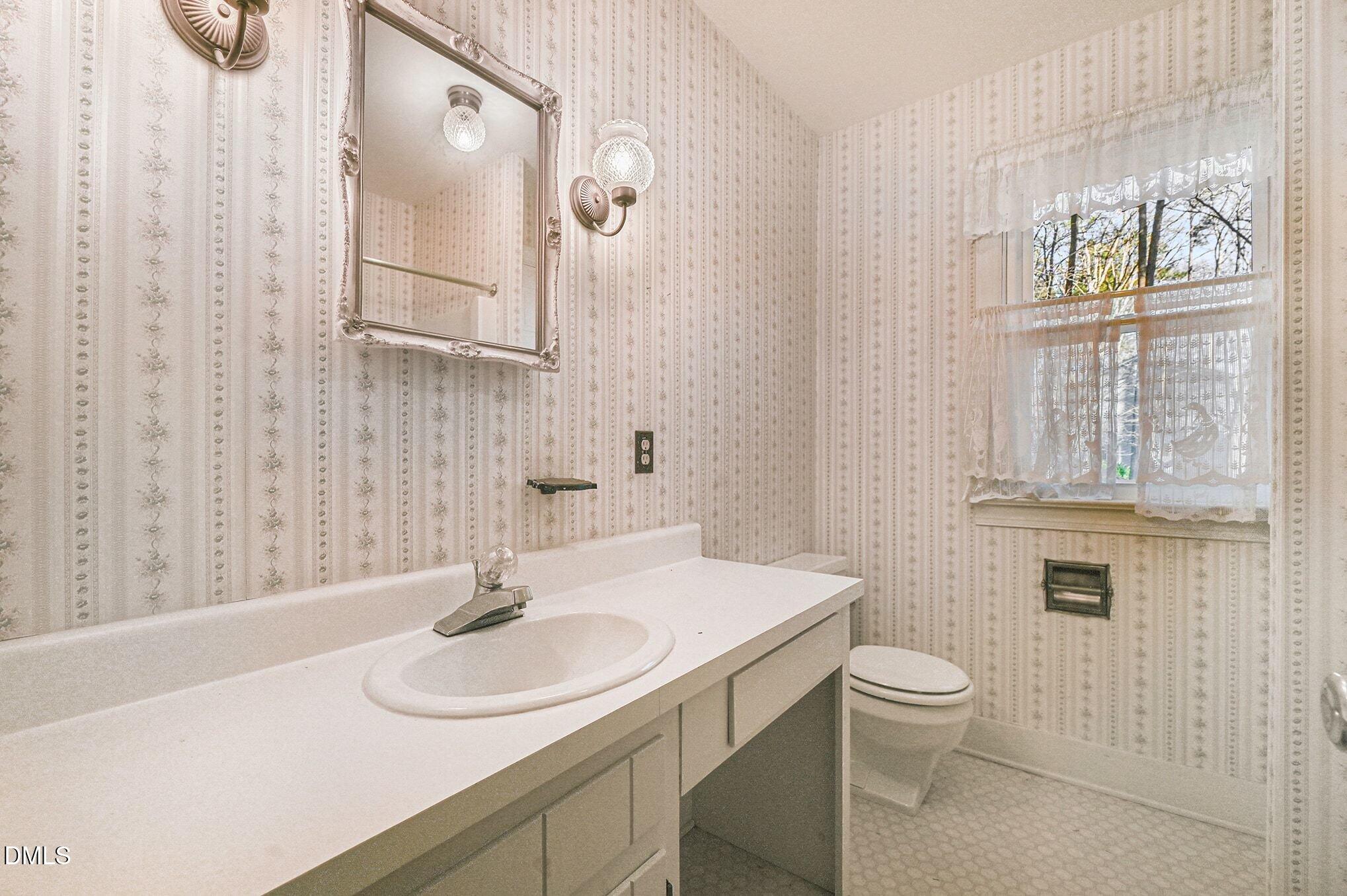 303 S Stratford Drive