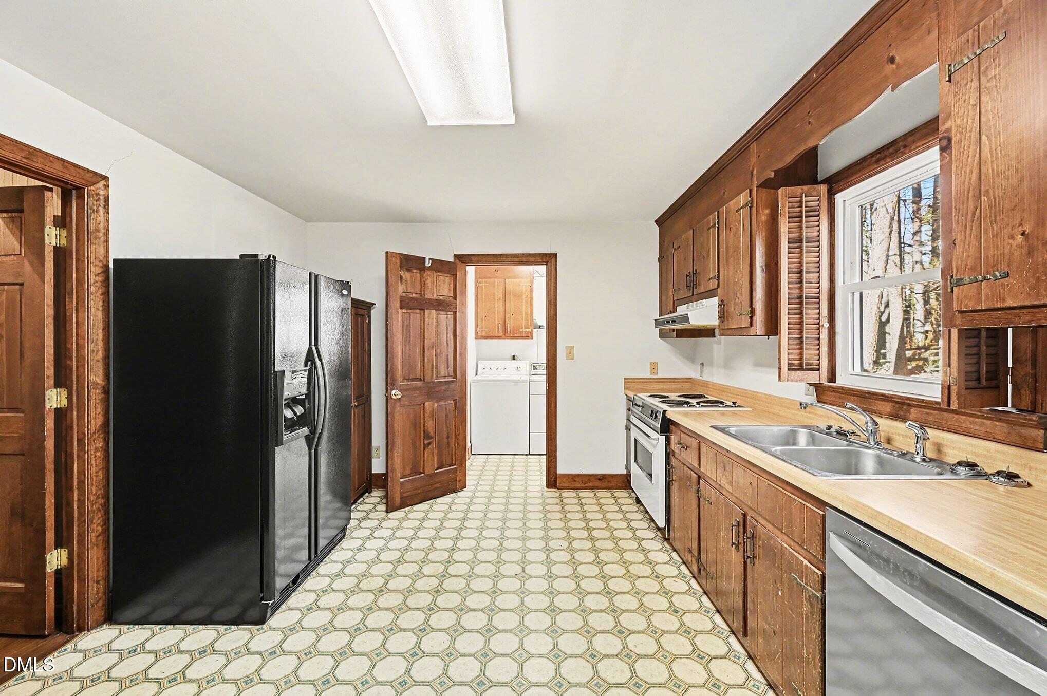 303 S Stratford Drive