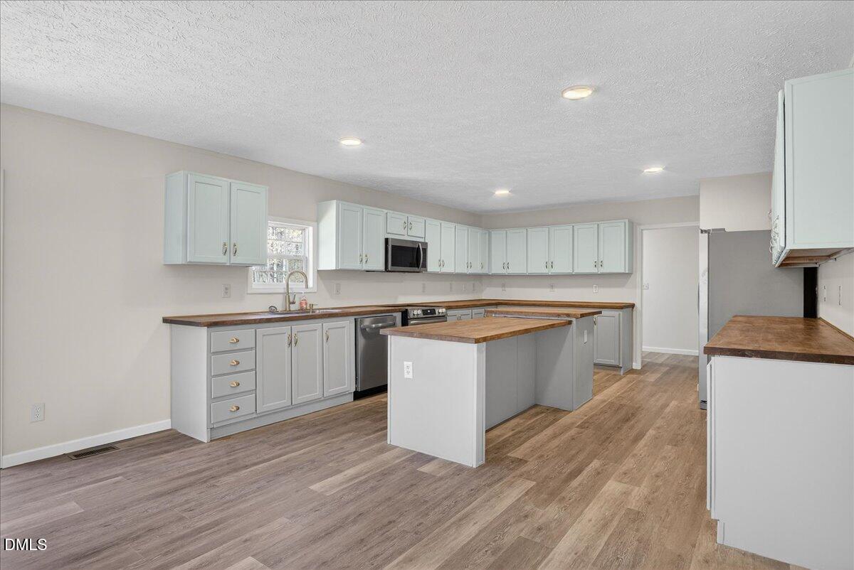 6600 Clearwater Drive