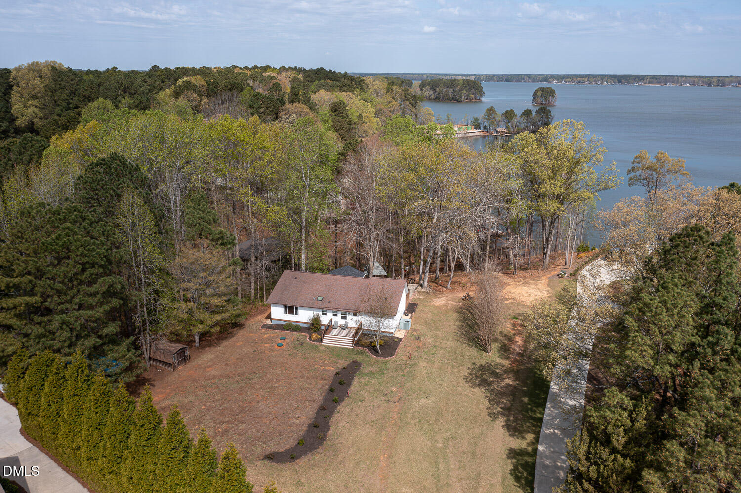 109 Holt Circle