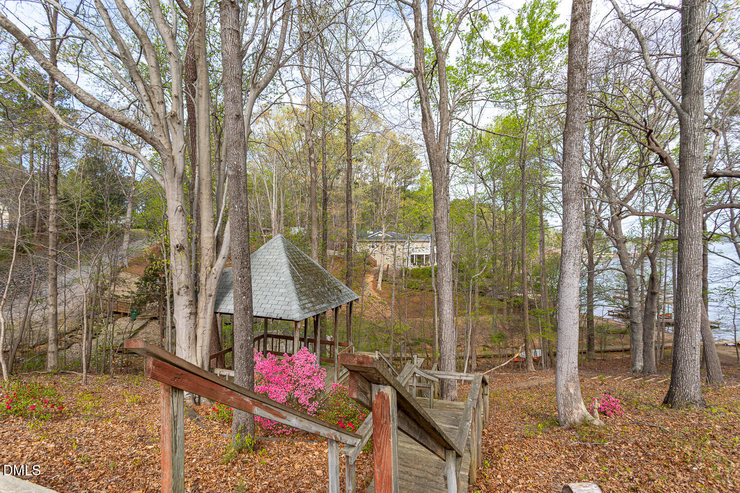109 Holt Circle