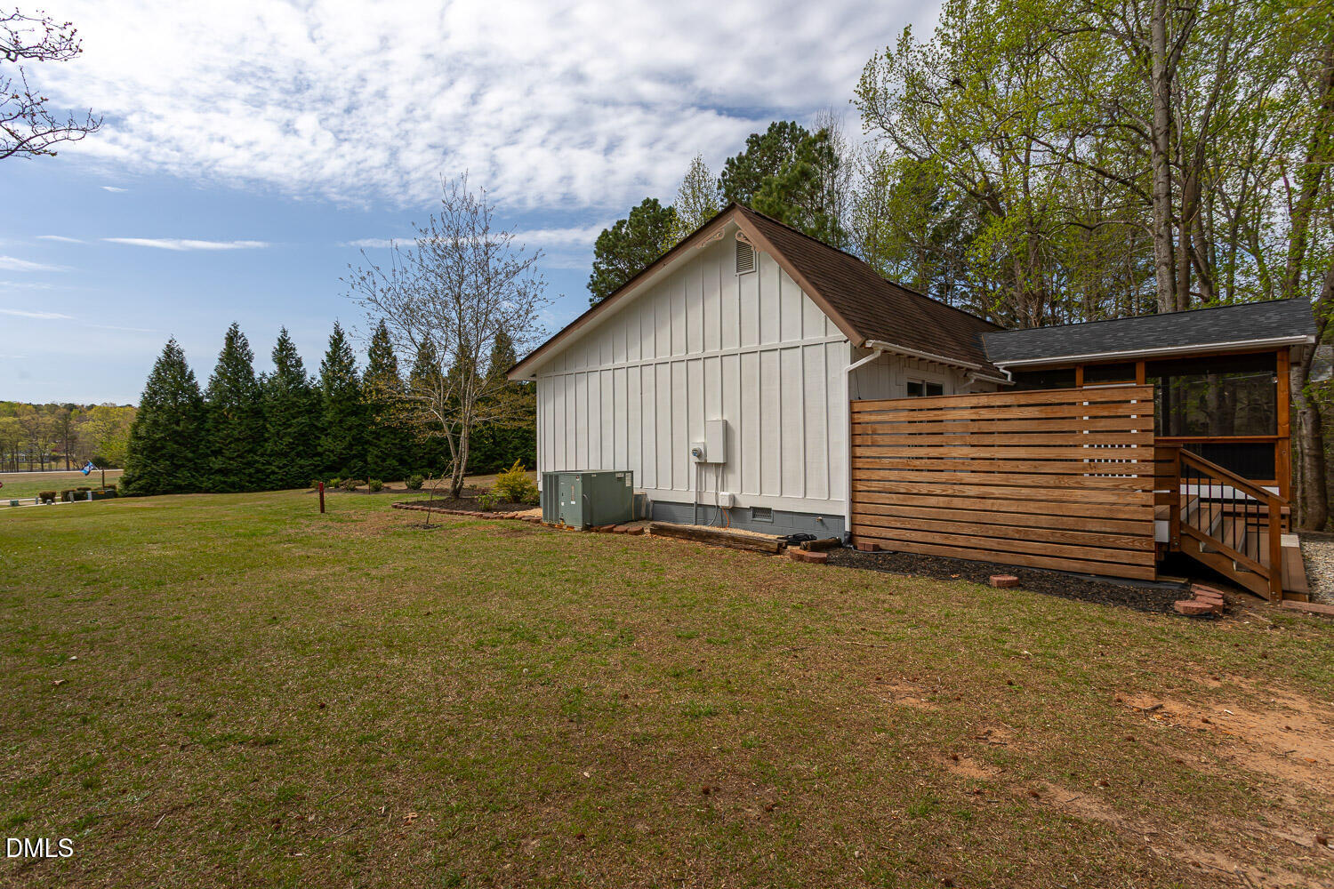109 Holt Circle