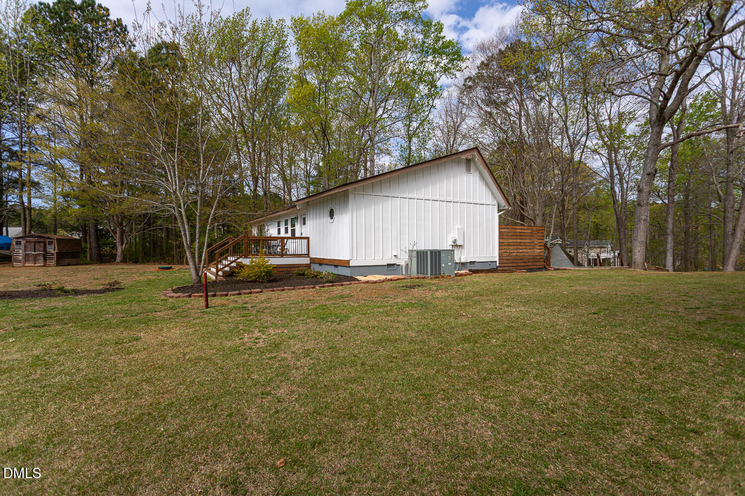 109 Holt Circle