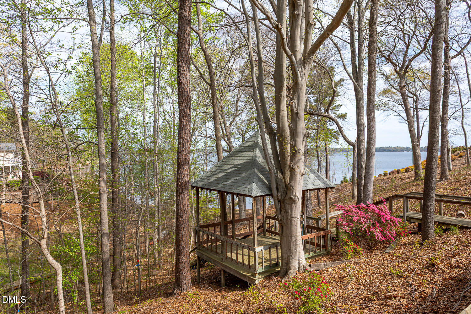 109 Holt Circle