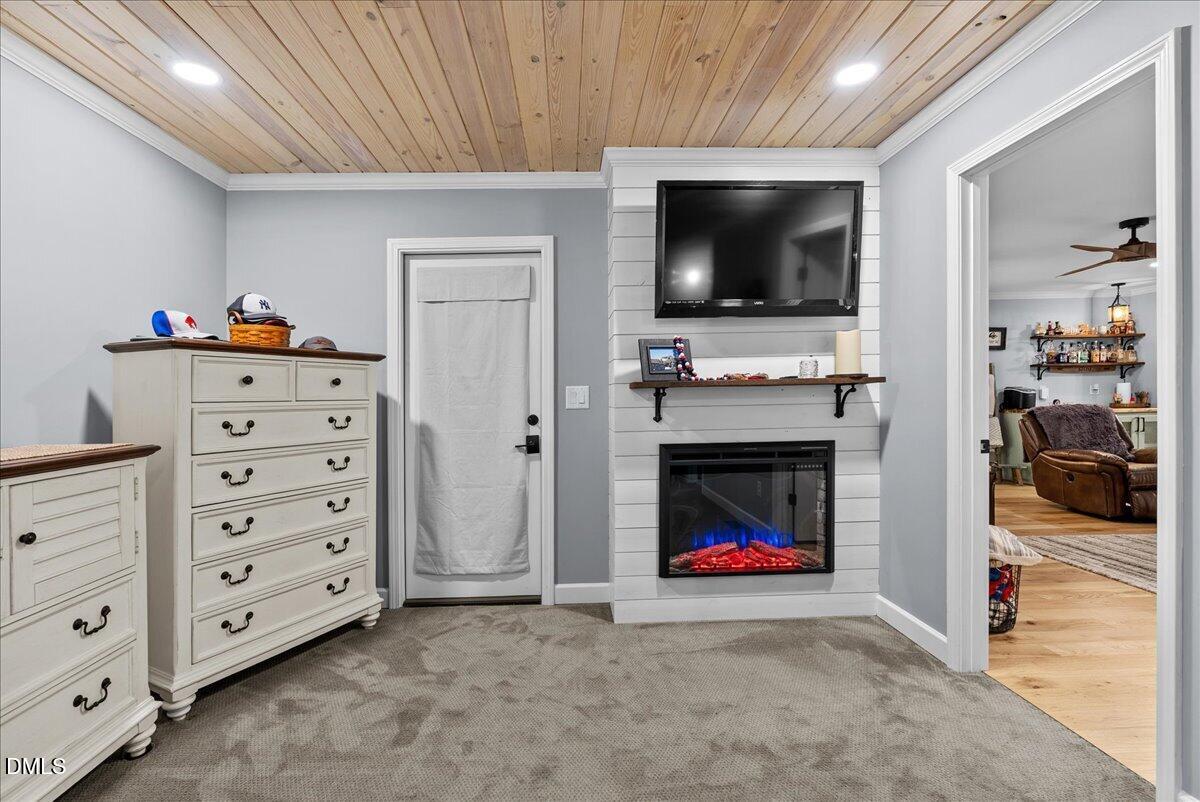 363 Pool Rock Shores Lane