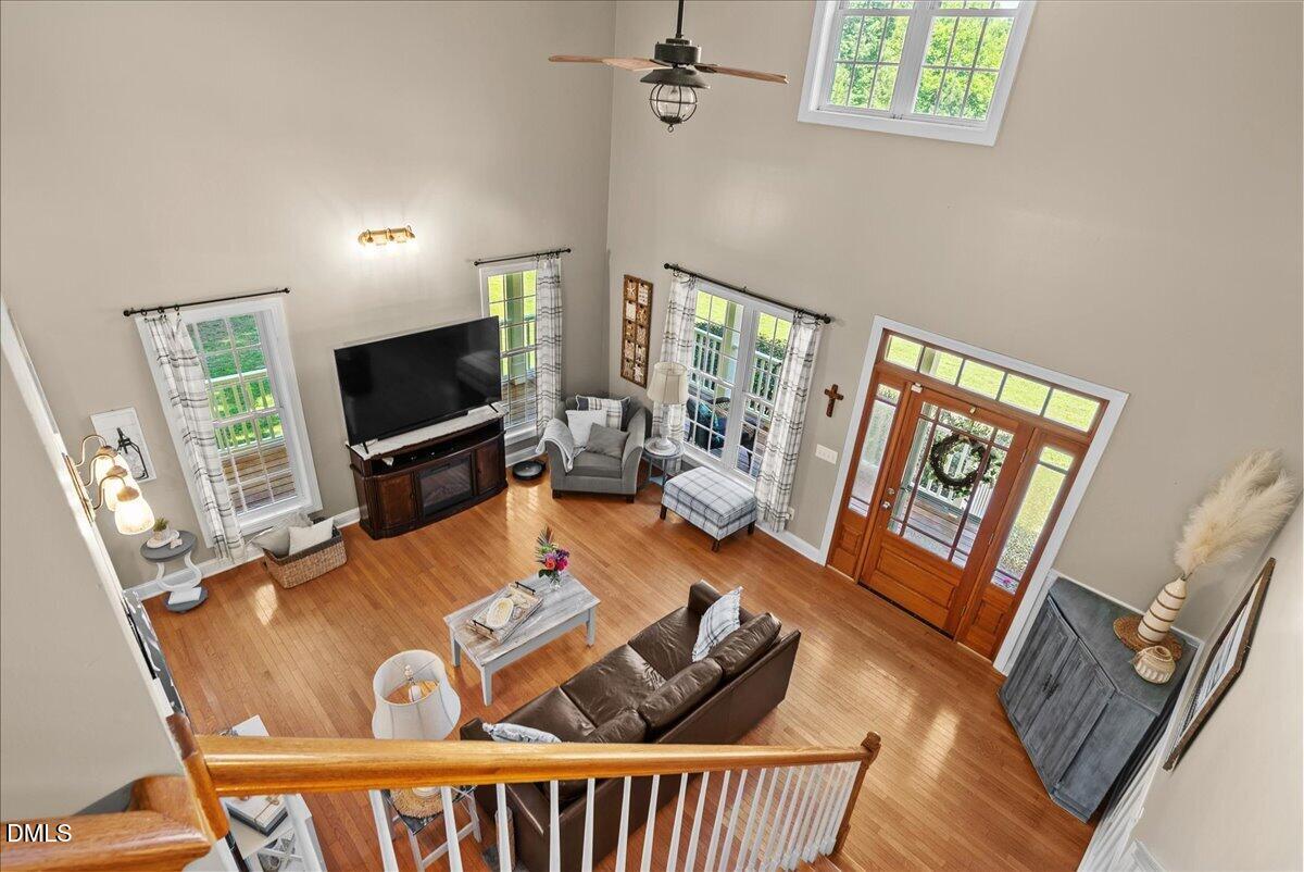 1084 Whip Lane