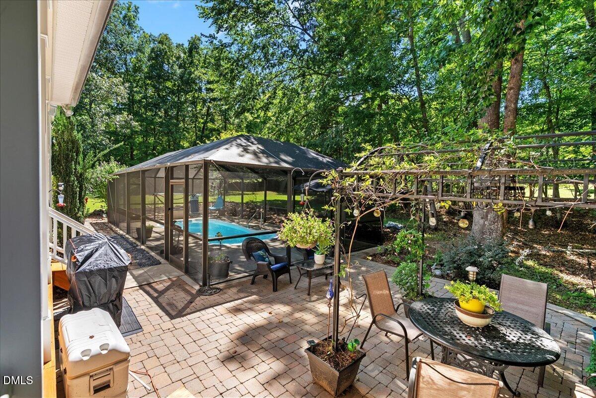 1084 Whip Lane