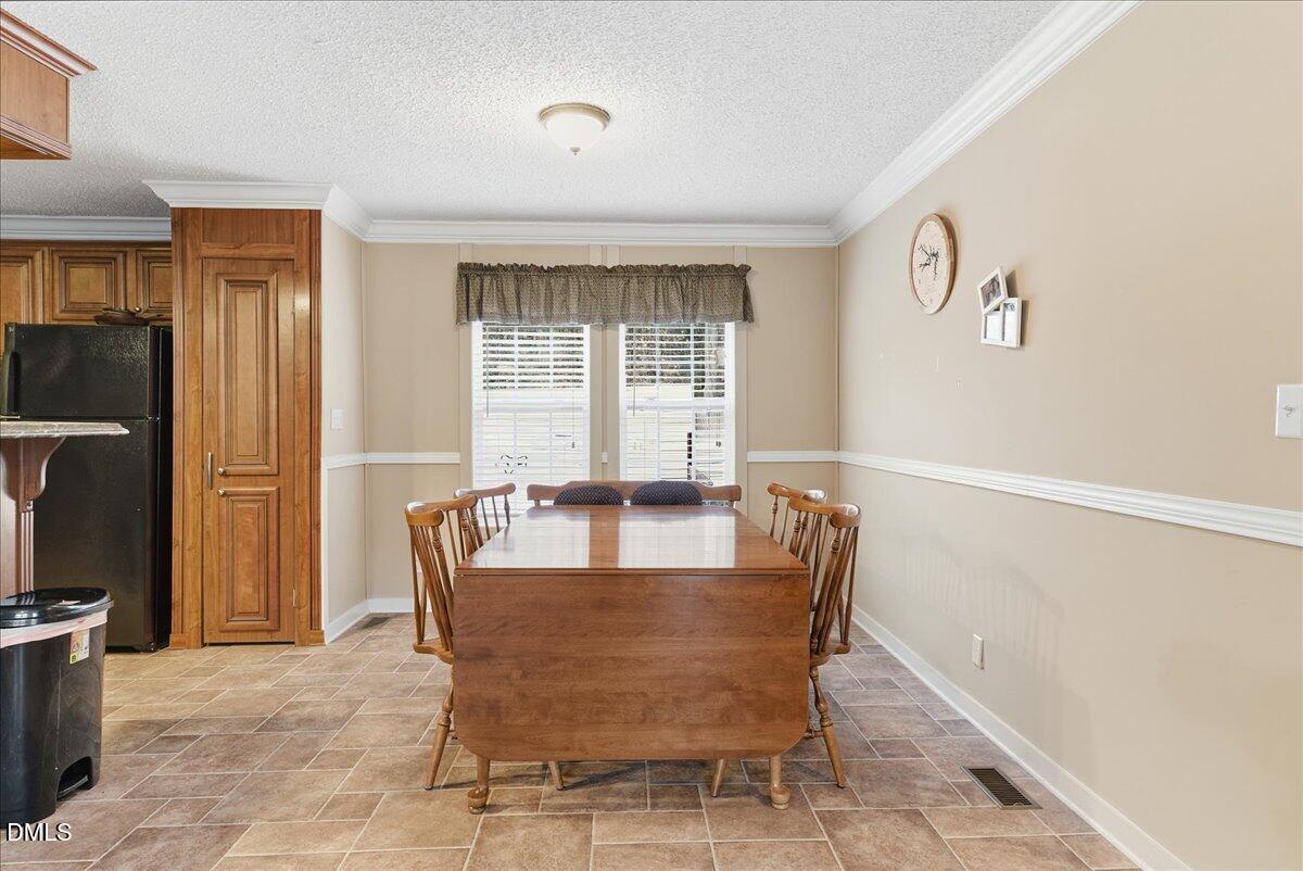152 Leisure Lane