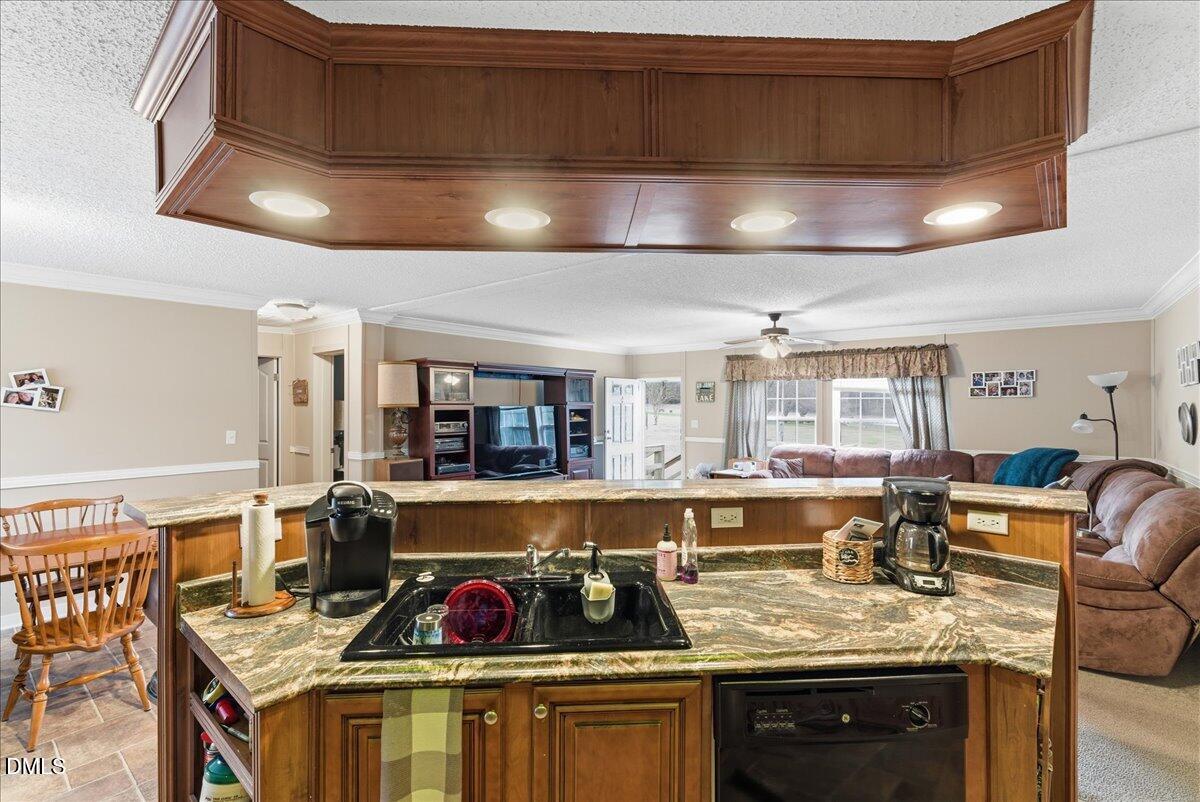 152 Leisure Lane