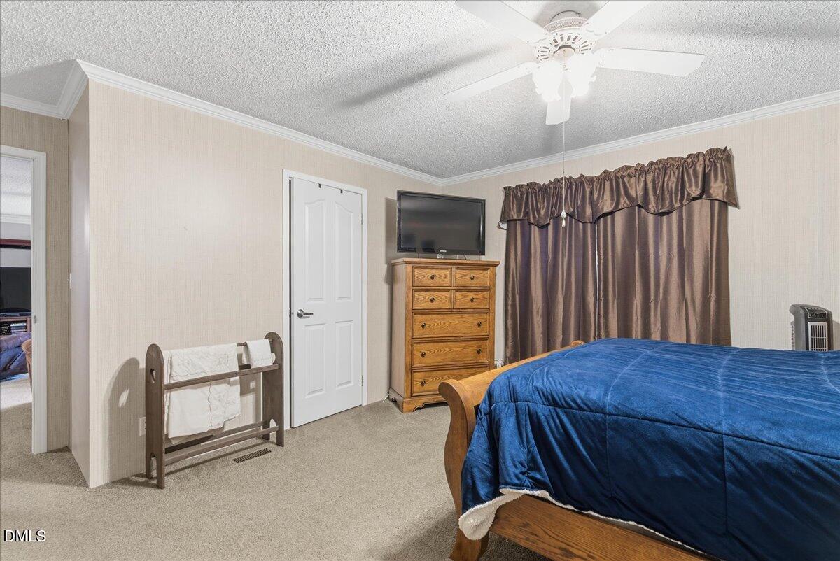 152 Leisure Lane