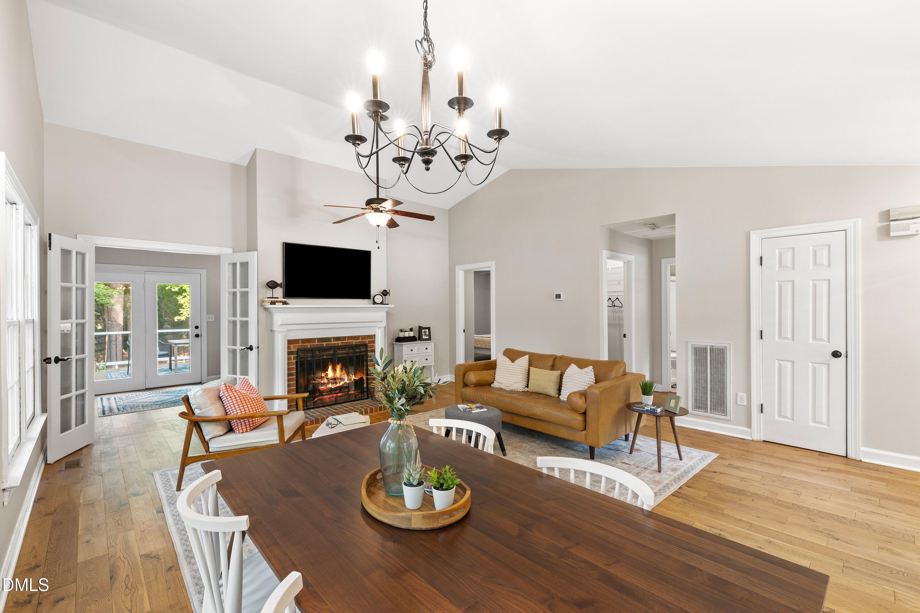 112 Marshfield Place