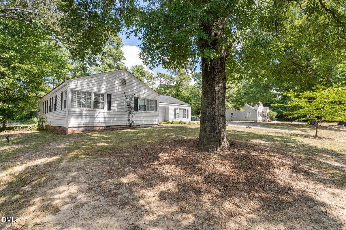 2605 Holloway Street