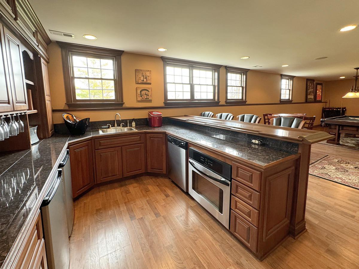 39W440 Abbey Glen Court