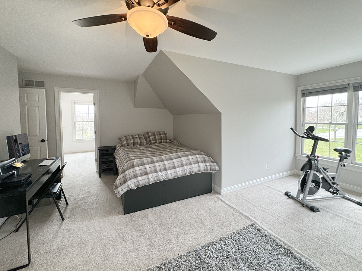 39W440 Abbey Glen Court