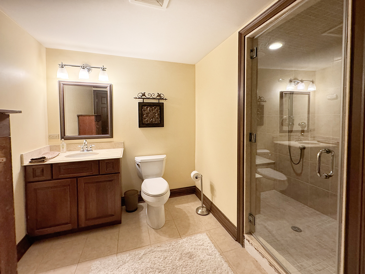 39W440 Abbey Glen Court